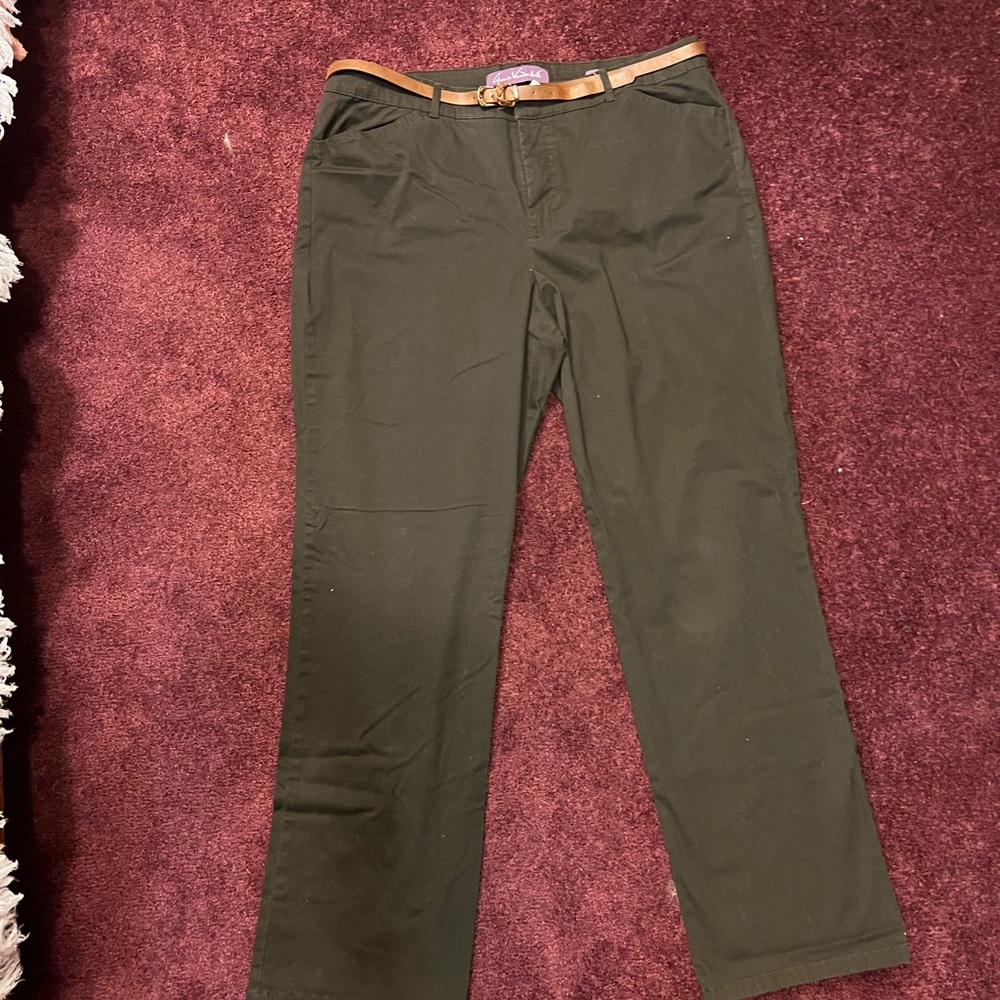 Gloria Vanderbilt dress pants with belt